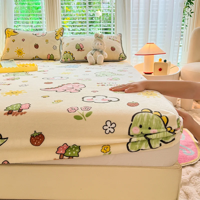 Soft Warm Milk Velvet Plush Fitted Sheet Elastic Mattress Cover Winter Snowflake Fleece Bed Linen Winter Couple Customized size 3