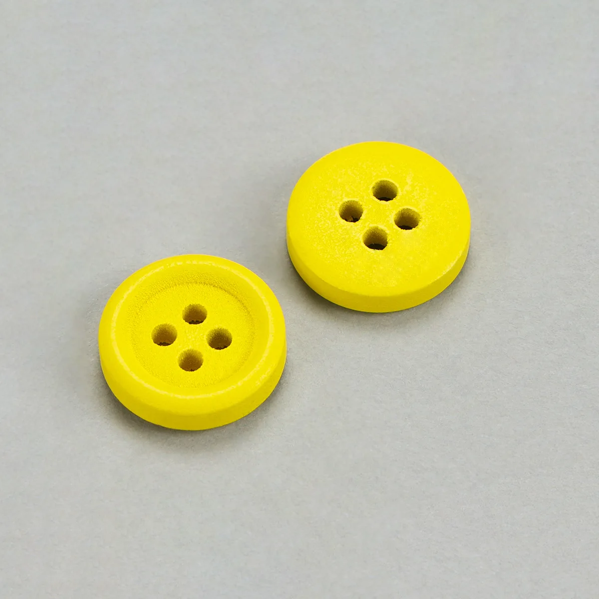 30개입 15mm 다채로운 나무 단추 - 어린이 패션 및 DIY 공예 프로젝트용 4홀 손바느질 단추