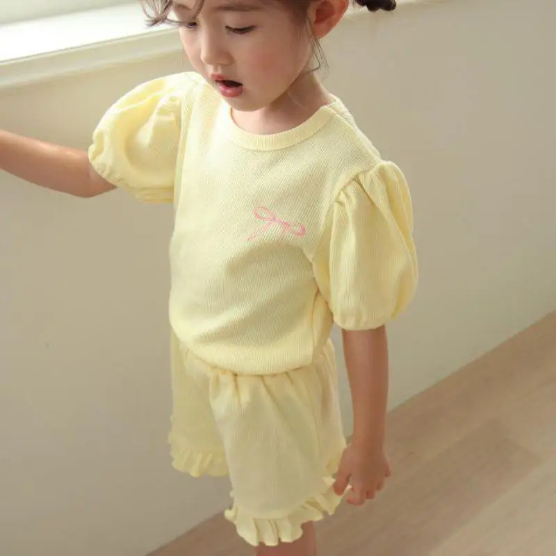 

2024 Summer Girls Baby Waffle Outfits Children Bow Puff Sleeve Tops + Ruffle Shorts 2pcs Solid Kid Cotton Princess T-shirt Suit