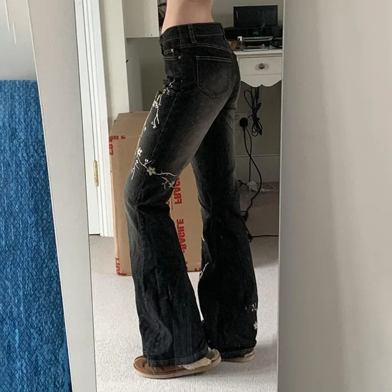 Floral Embroidery Jeans Vintage 2000s Low Rise Flared Jeans Women Retro y2k Baggy Denim Pants High Street Basic Trousers 4