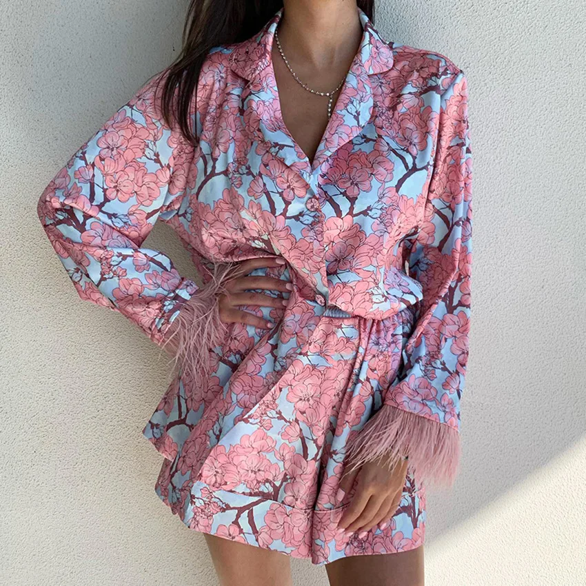 

2023 Summer Fashion Hot Style Printed Ostrich Hair Pajamas Long Sleeve Shorts Can Be Outworn Women's Home Fur Thin Style Female