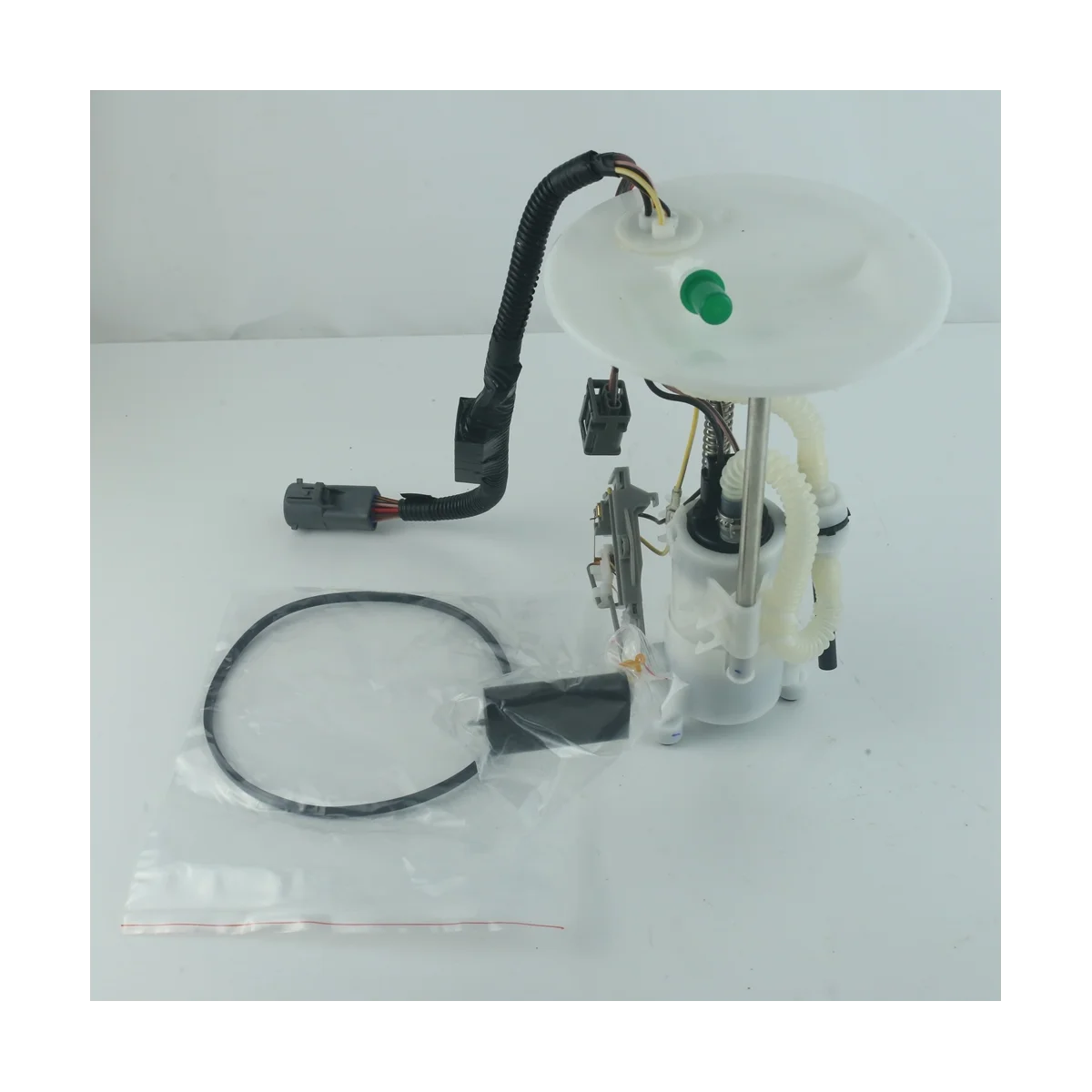 

E2350M E2355M Electric Fuel Pump Assembly 4L2Z9H307DA P76125M FG0864 for Ford Explorer Mercury Mountaineer(4.0L) 03 04