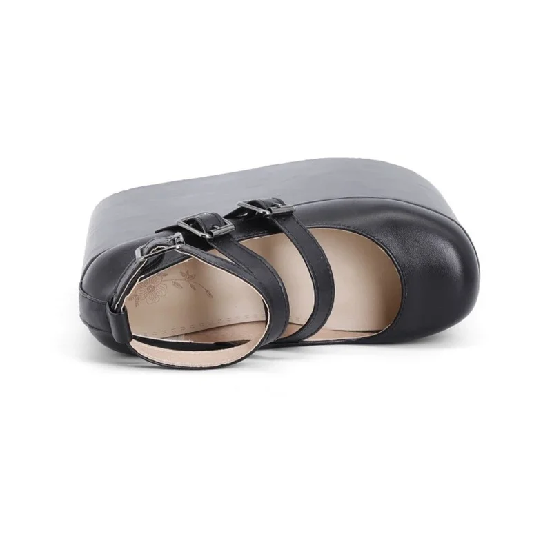 Рисунок 3 - Женские туфли-лодочки из микрофибры