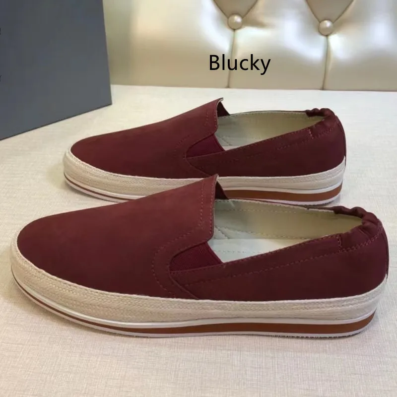

Men's New Suede Round Toe Flat Bottom Muller Shoes Simple and Comfortable Solid Color Travel Casual Shoes