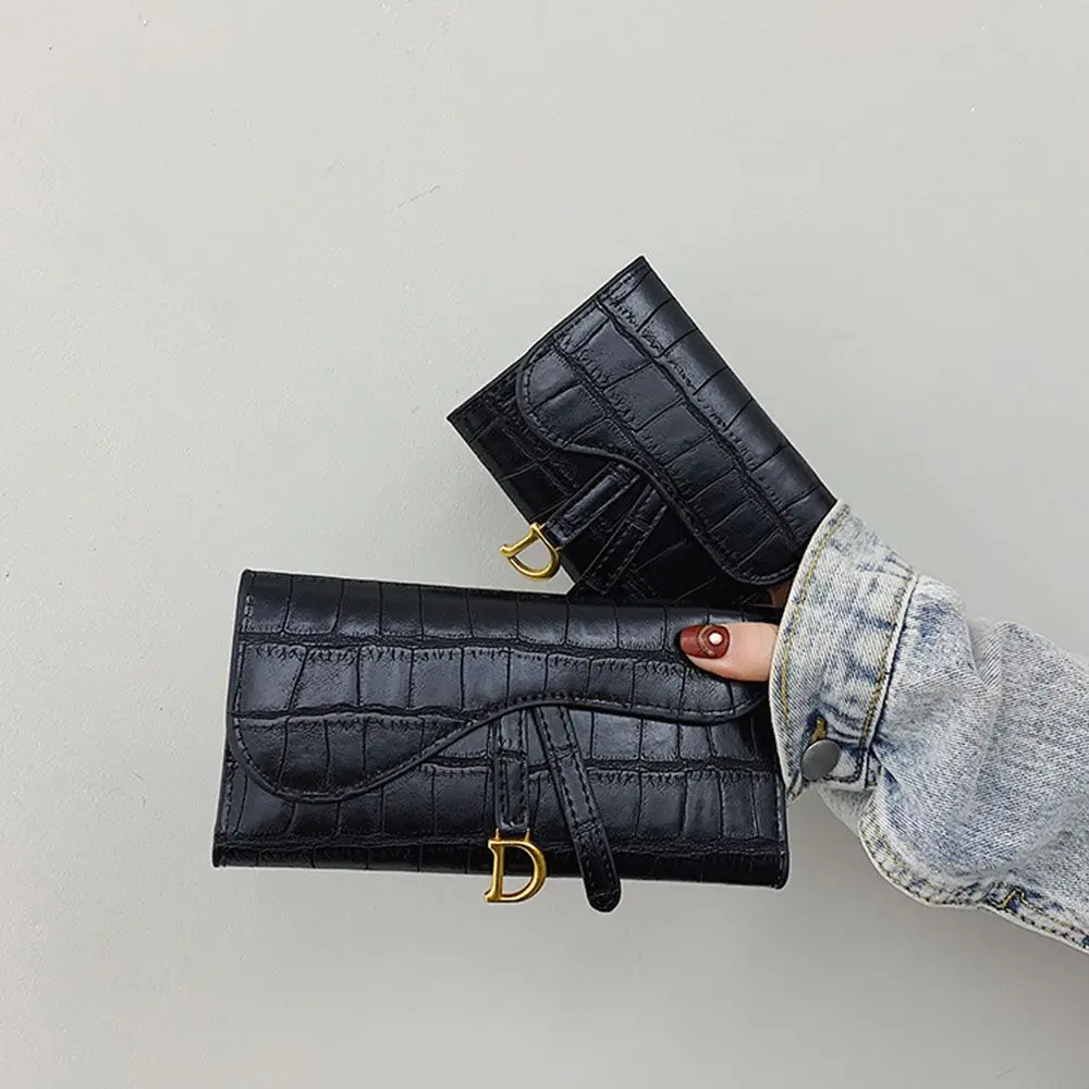 Luxury Designer Women's Wallet - Fashionable Multi-Card Holder & Coin Purse Clutch