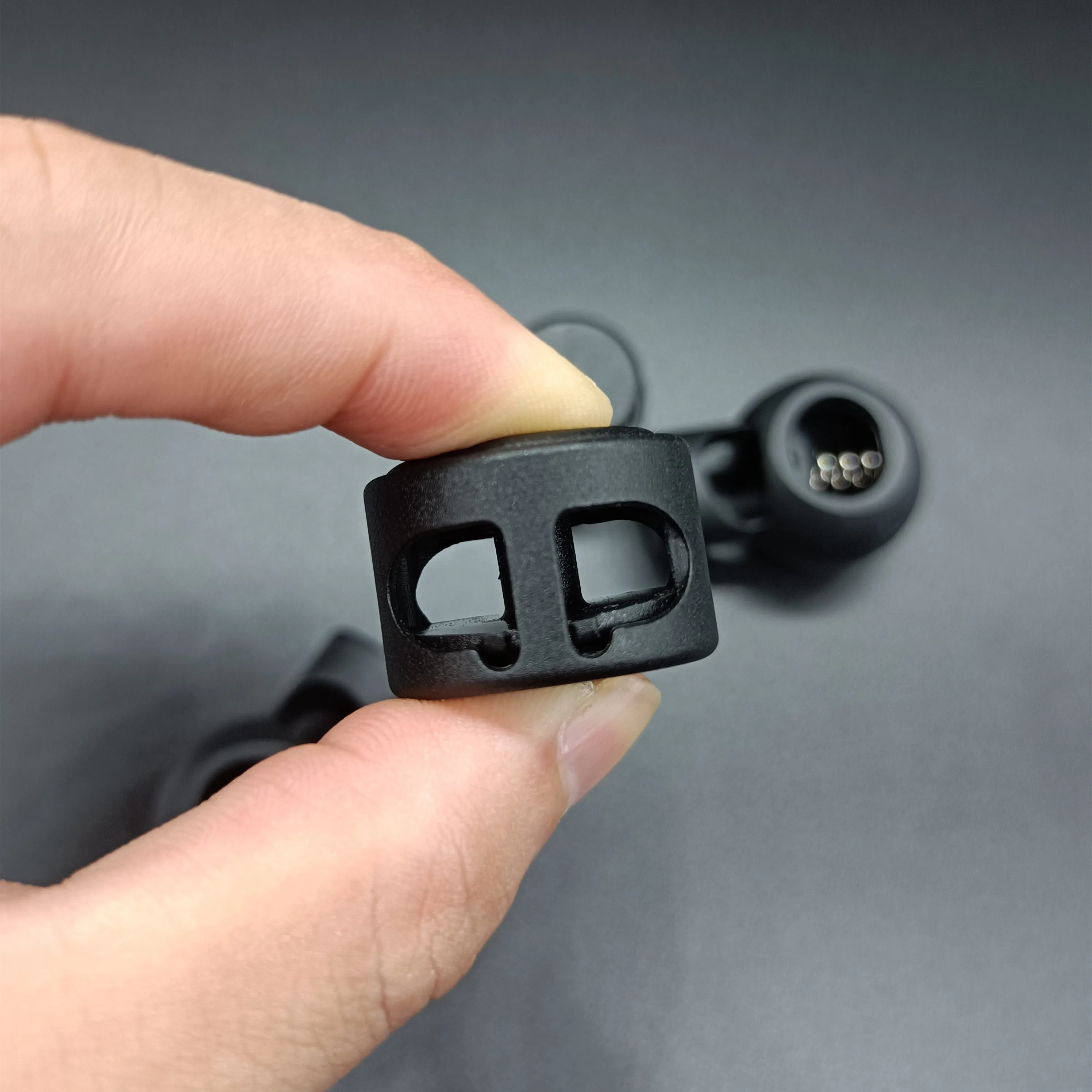 Detachable Stopper Cord Lock Stopper Cord Stopper Cord Lock Cord End Lock 2Pcs Big Size Cord Lock Stopper Spring Stop Toggle Clip Round Ball Plastic For Paracord Shoelace Rope DIY Accessories