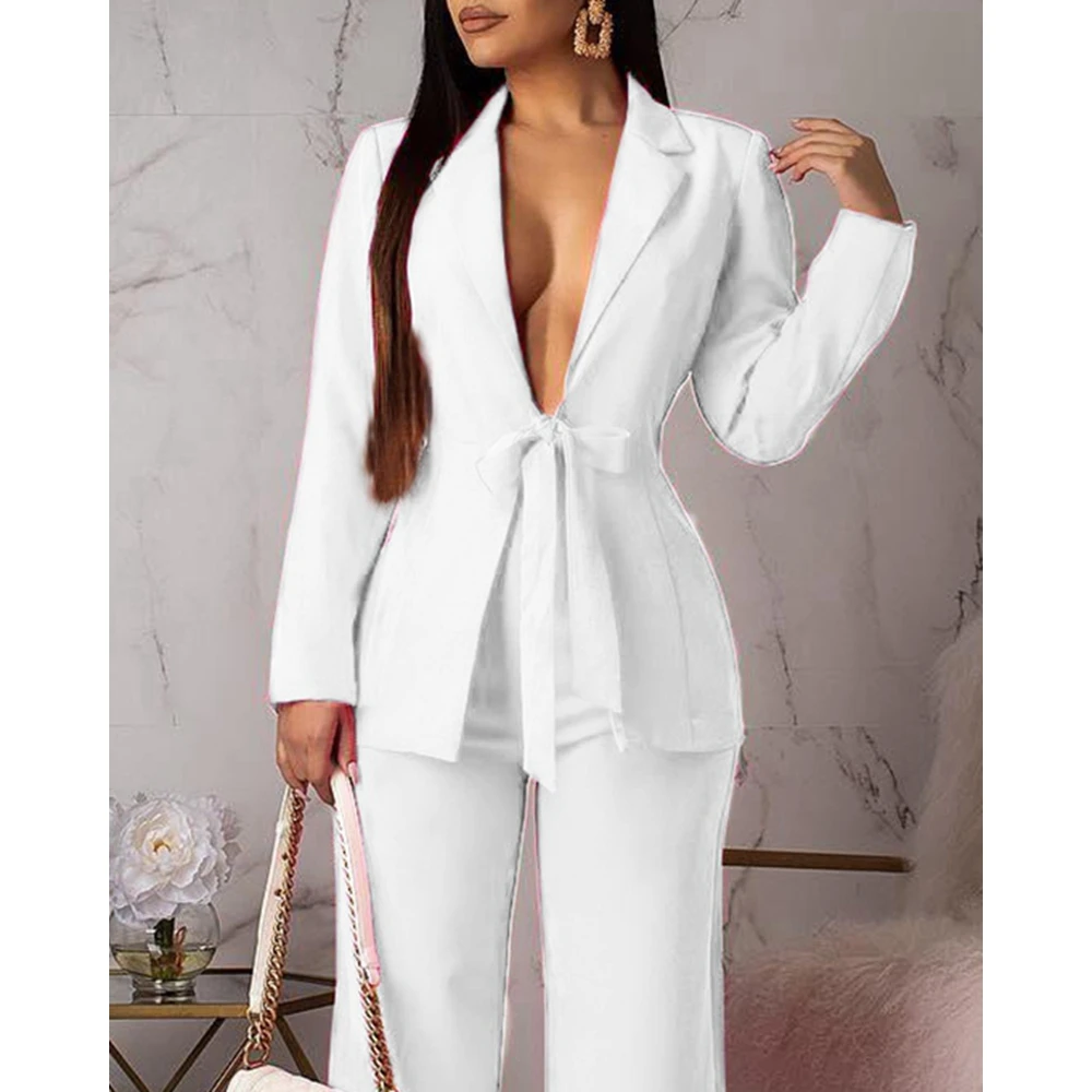 Рисунок 2 - Женский элегантный костюм из блейзера