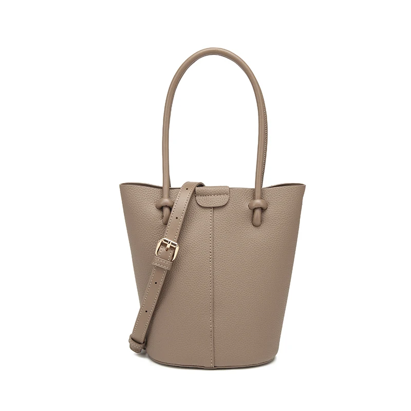 thumbnail image 1 of Bolso de mujer estilo coreano 2024 nuevo bolso bandolera de hombro versátil de alta gama con canasta de verduras con guijarros para viajes diarios, 1 of 5