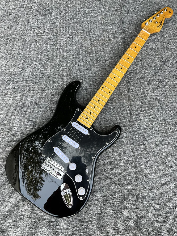 

High-quality 6-string electric guitar, black color, chrome hardware maple fingerboard, special price, free shippin