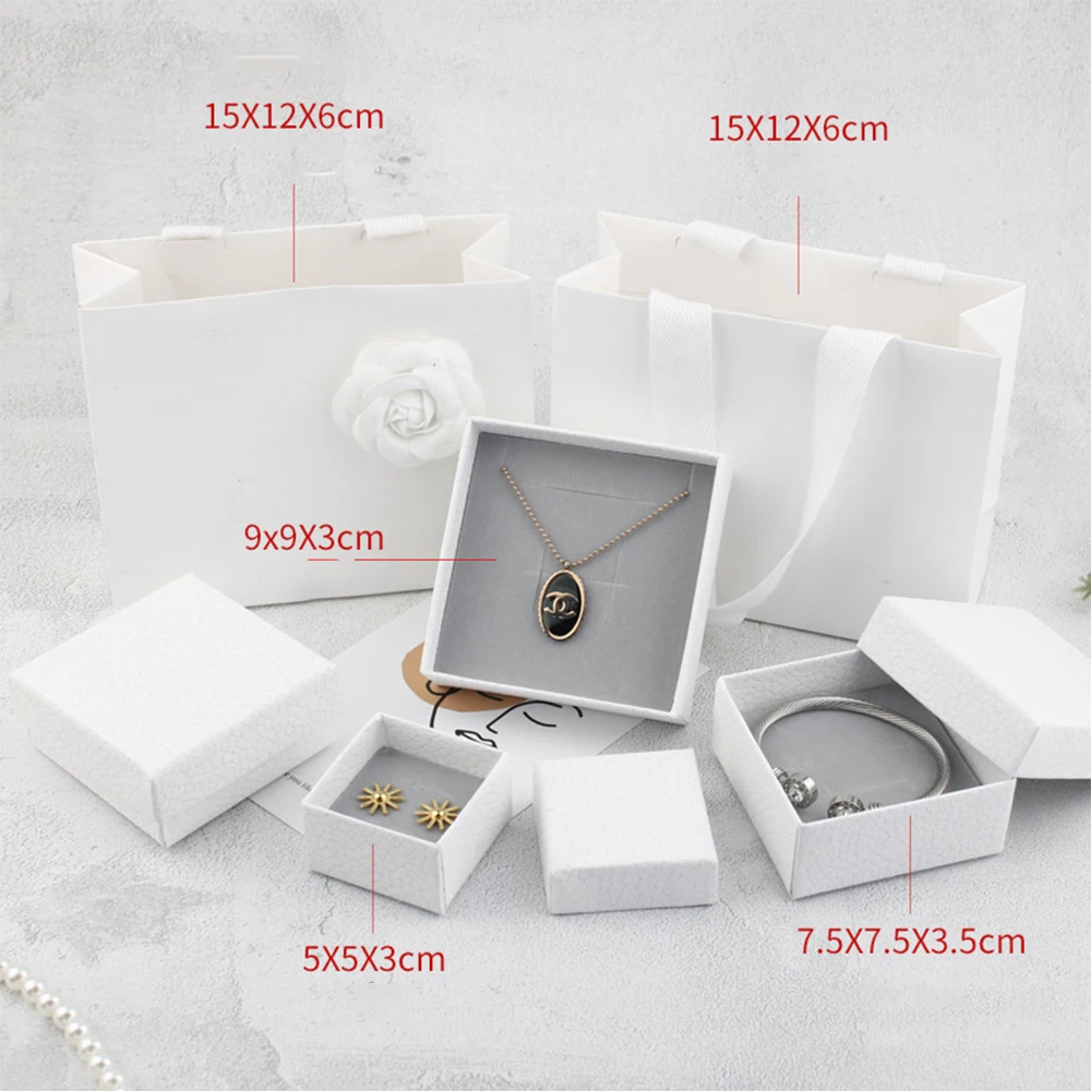 24pcs Bulk White Lychee Pattern Rings Box 5x5x3cm Earrings Jewelry Storage Gift Case Engagement Jewellry Boxes With Grey Sponge