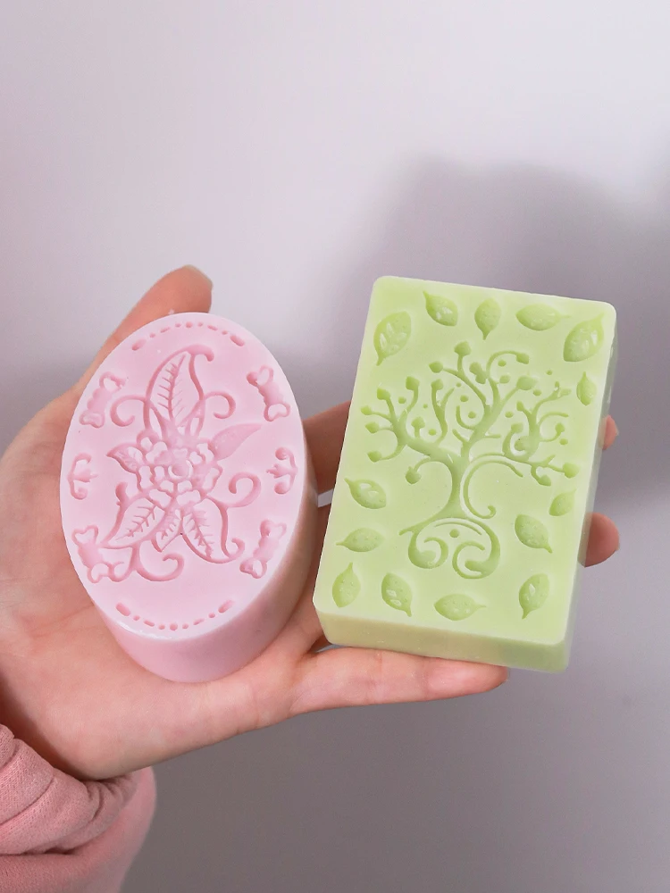 Description Picture 3 of itemRound and Square Soap Silicone Mold Handmade Flower Soap Making Supplies DIY Plaster Resin Candle Material Kit Cake Baking Tools