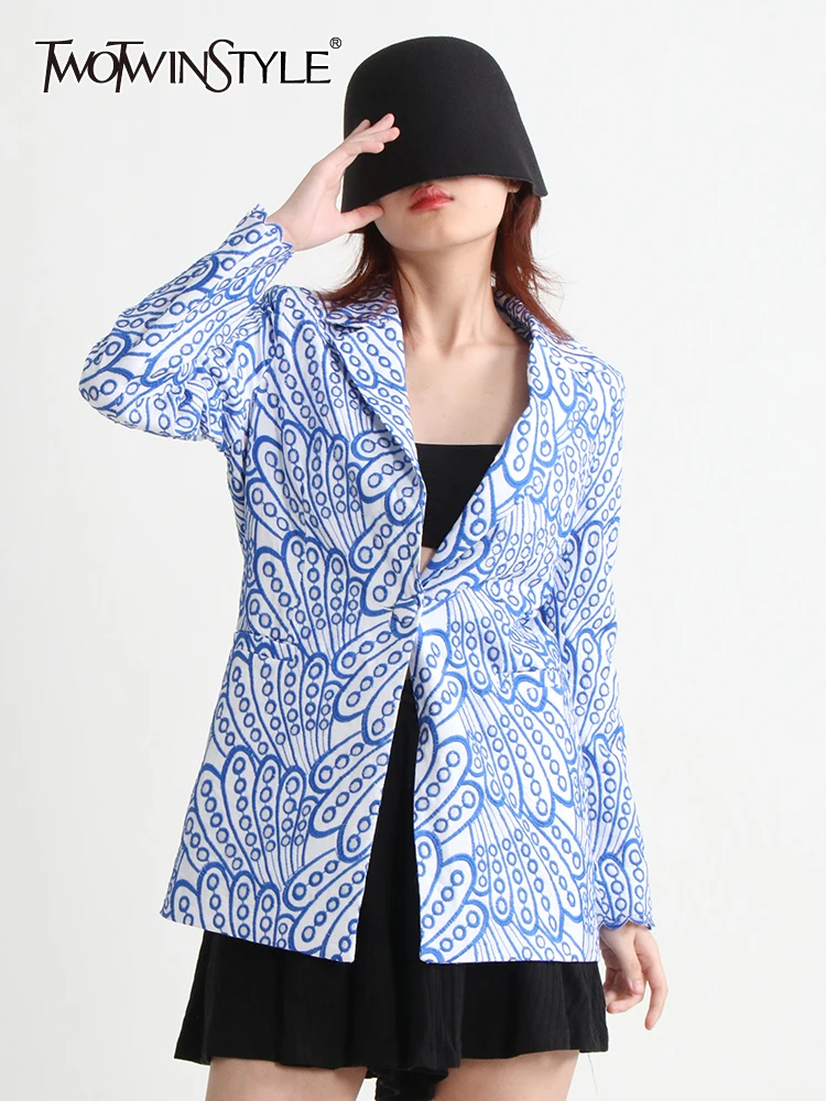 

TWOTWINSTYLE Minimalist Embroidery Blazers For Women Notched Collar Long Sleeve Slim Single Button Temperament Blazer Female New