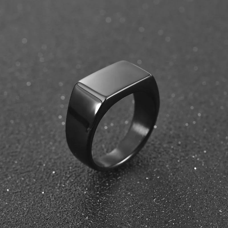 thumbnail image 1 of Nuevos anillos de metal brillante 2023 para hombres, anillo de moda estilo punk con sello de ancho geométrico y dedo cuadrado, accesorios de joyería, venta al por mayor, 1 of 5