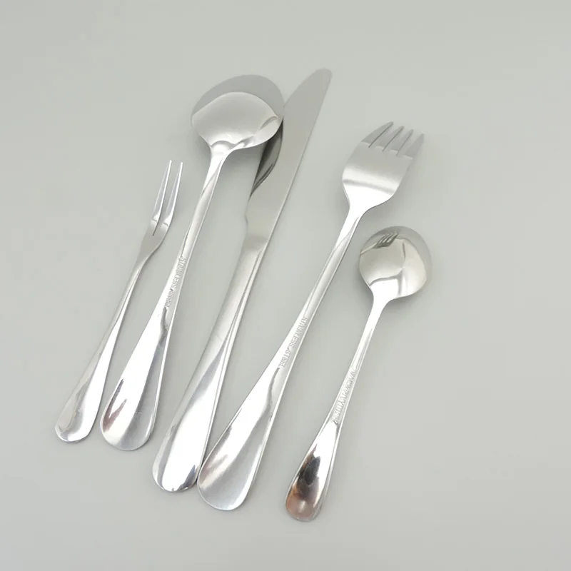 Description Picture 6 of itemsilver Dinnerware Set Luxury Cutlery Steel Set Quality Tableware spoon Knives Forks Dining Dinner Western Food Restaurant