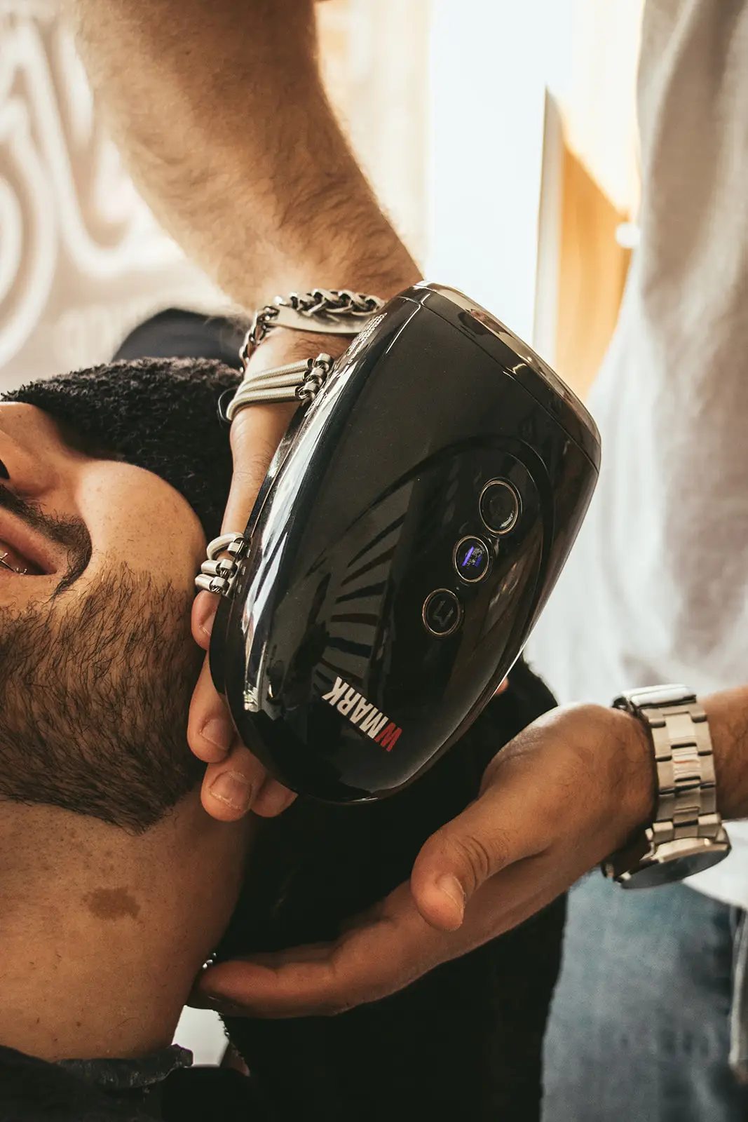 Description Picture 4 of itemWMARK NS-001 Barber Massager cordless handheld