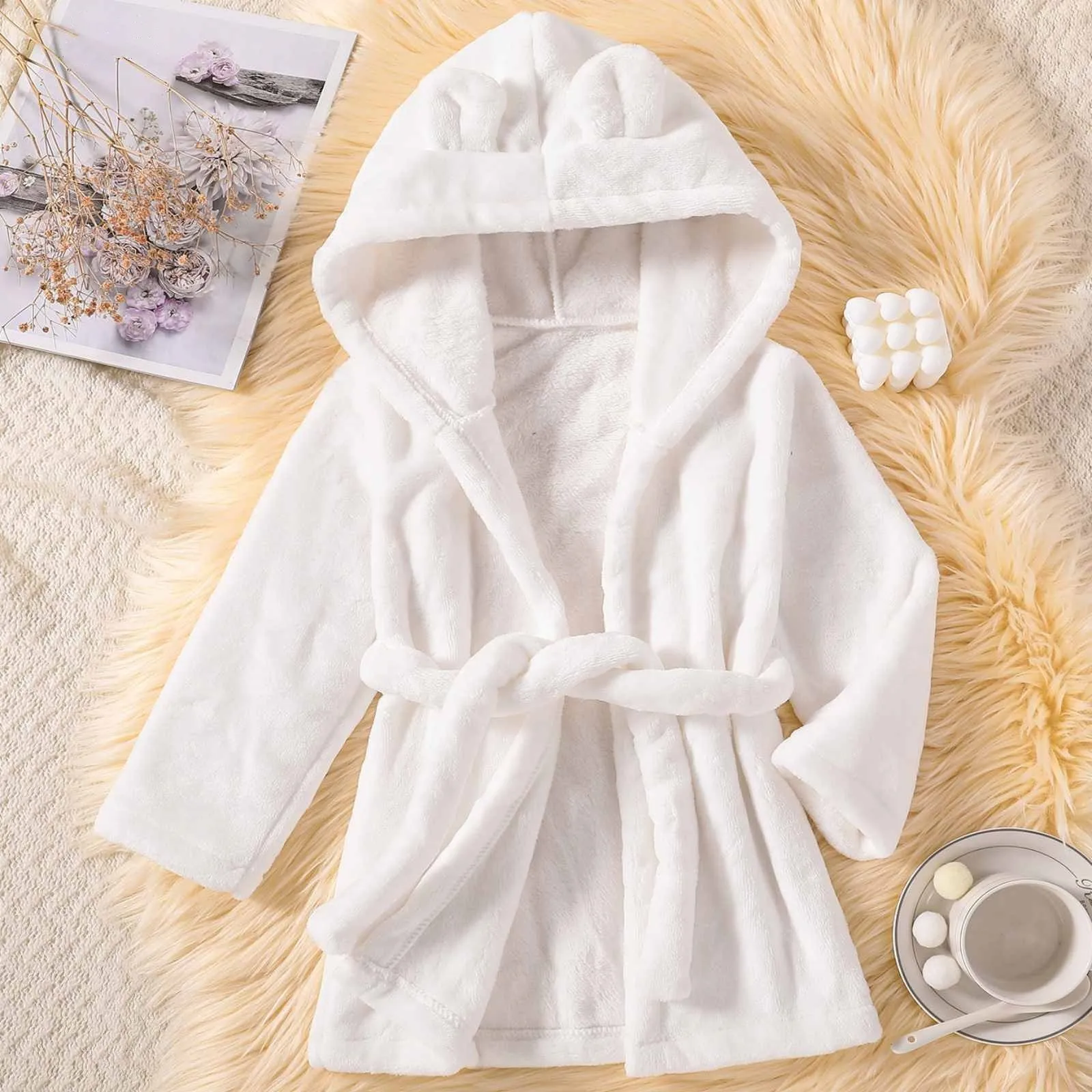 Kids Pajamas Set Flannel Pajamas Child Bathrobe Kids Robe Kids Baby Hooded Pijama Boys Girls Autumn Winter Warm Flannel Fleece Towel Bath Robe Bathrobe Soft Pajamas Sleepwear 1-7 years