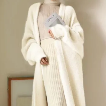 Cardigan lungo bianco da donna 2025 nuovi abiti invernali Cappotto maglione in cashmere a maniche lunghe soffice lavorato a maglia stile coreano caldo vintage 1