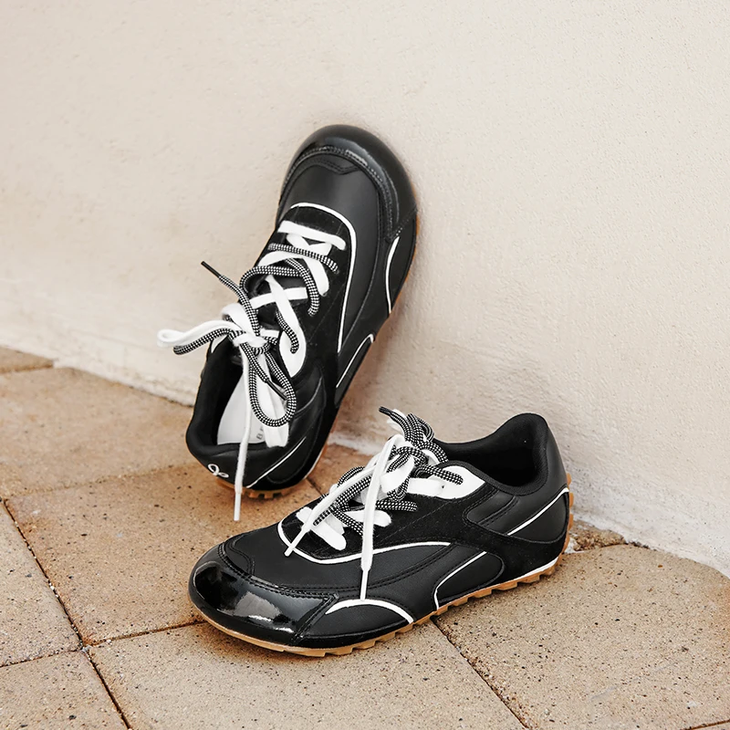 BEAUTODAY 캐주얼 스니커즈 여성 합성 가죽 라운드 발가락 트레이너 레이스 업 Zapatillas 야외 여성용 신발 수제 29962