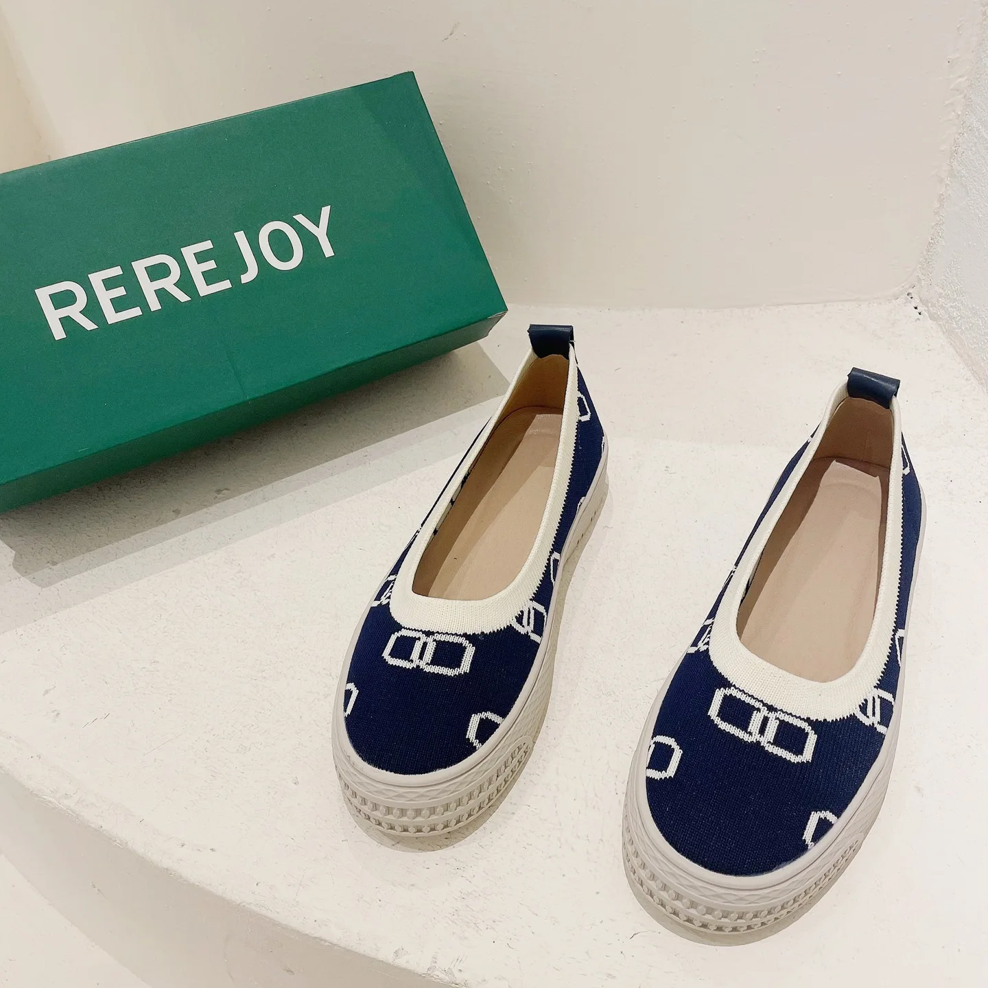 New comfortable casual slip-on knitted flat shoes single shoes women fly woven thick sole loafers Office Shallow Pumps Shoes