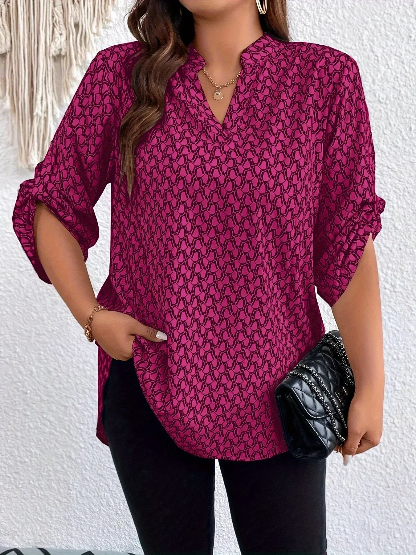 Women's Plus Size 1XL-5XL Printed Shirt with Rolled Edge Sleeves Casual V-neck Top
