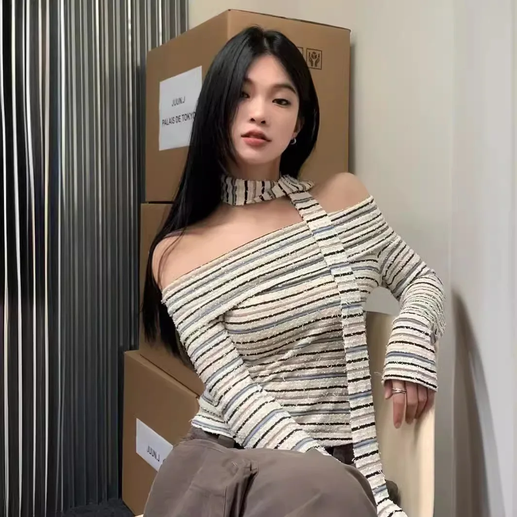 

Straight-shoulder American Retro Thin Striped Niche One-shoulder Design Top Bottoming Shirt Women's Spring Summer 2024 New Style
