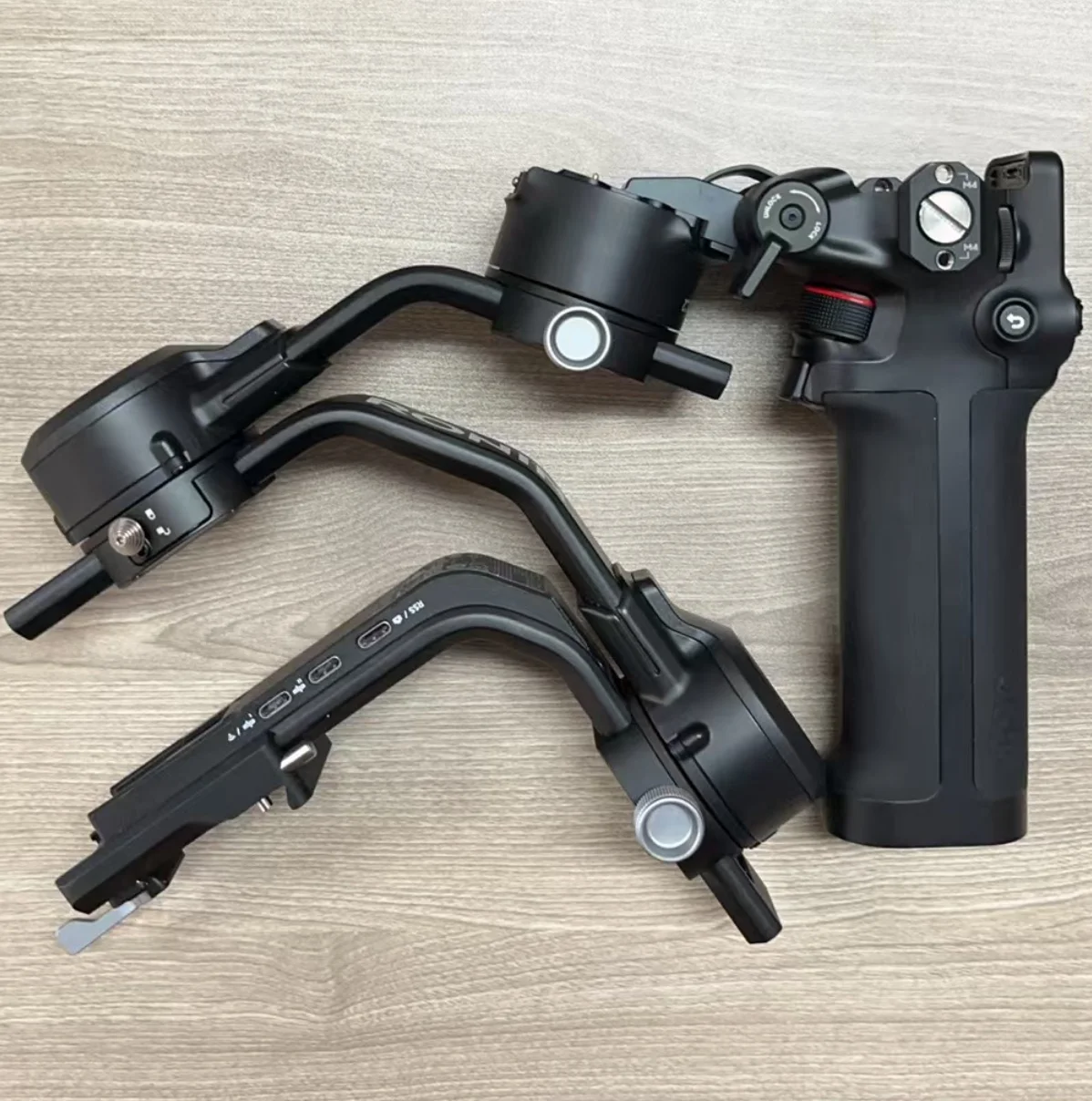 Almost New Handheld Gimbal Stabilizer Professional Version for DJI Ronin RSC 2