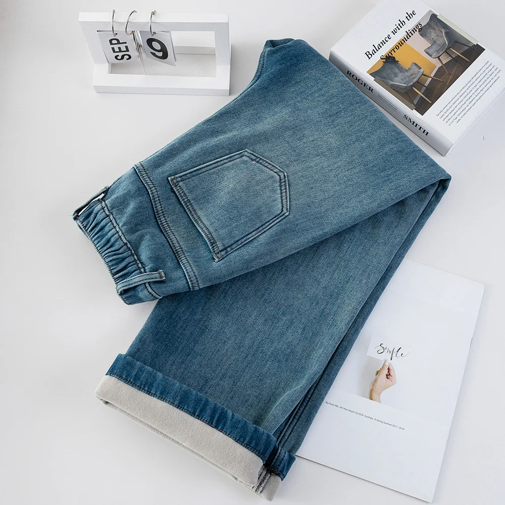 XXXXL Fashion Plus Size Women's Jeans 2025 Autumn/Winter New Style Simple Fleece Warm Denim Straight Leg Casual Long Pants 2537