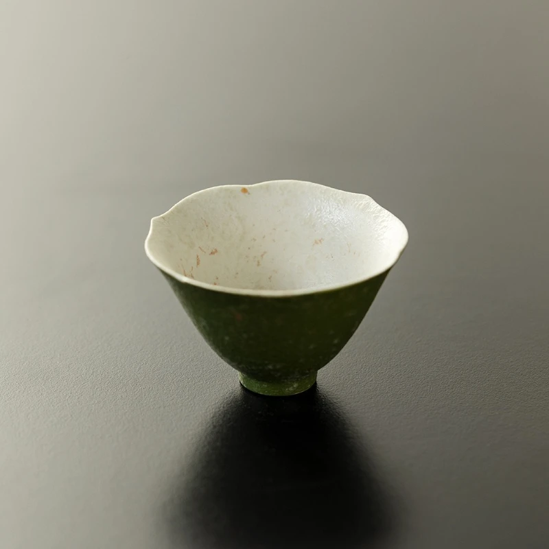 Retro small green orange ceramic teacup Kung Fu tea set tea cup flower mouth teacup single cup hat cup incense cup