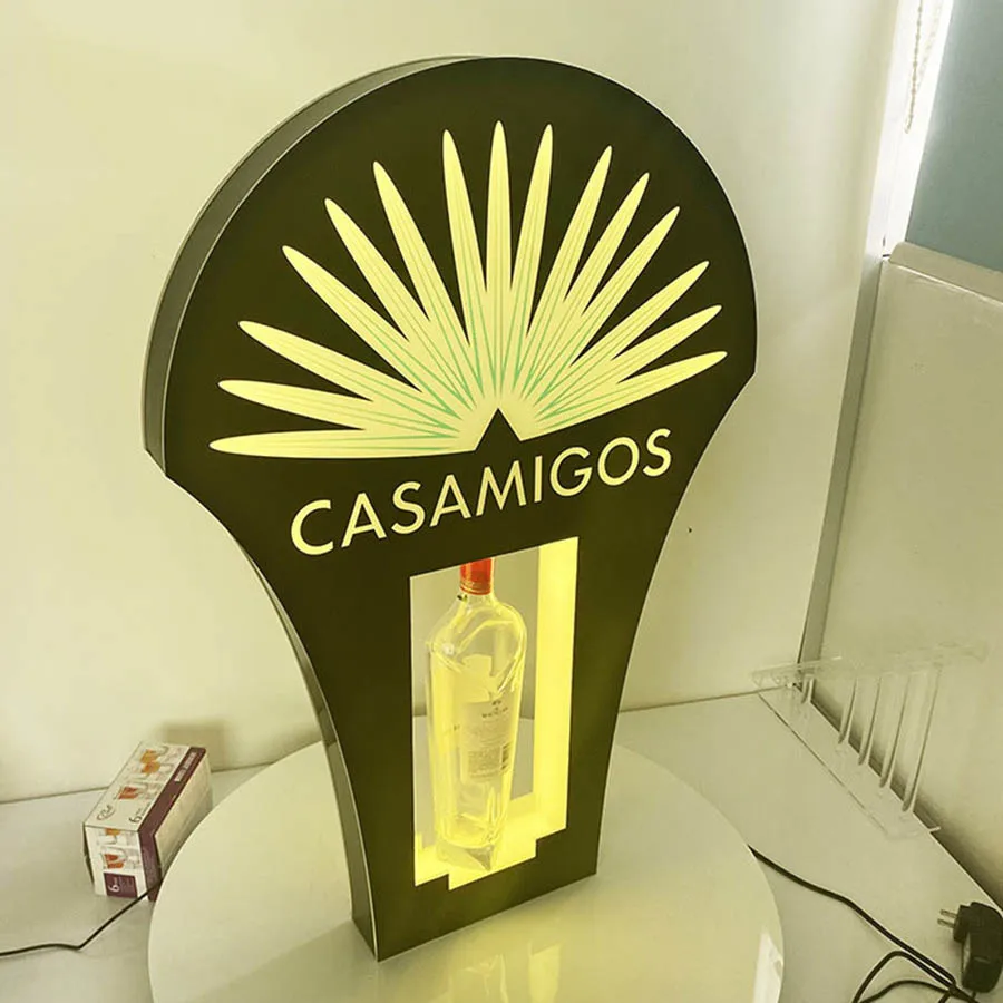 Рисунок 3 - Дисплей для бутылки шампанского