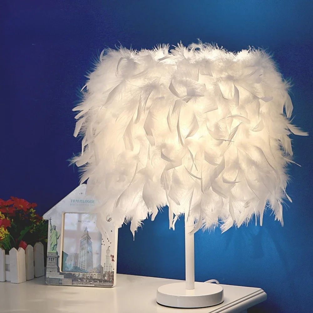 

Rechargeable Feather Table Lamp Led Ostrich Hair Bedroom Bedside Lamp Bedside Table Nordic Romantic Table Lamp