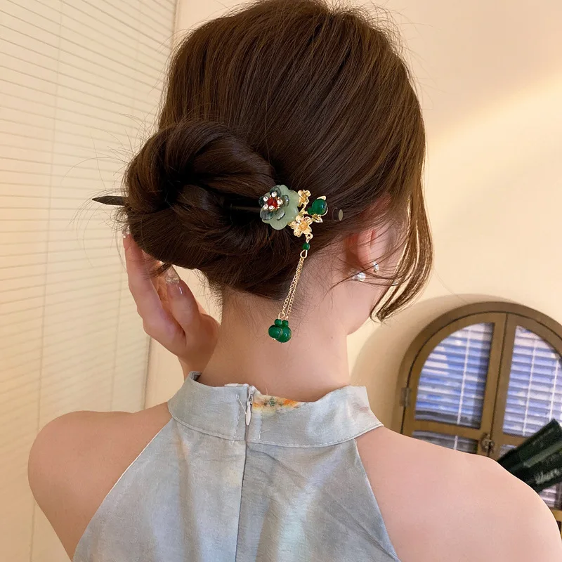 

Fashion Temperament Hair Ornaments Women's Versatile Flowers Pearl Fringed Hairpins New Chinese High-End Sense Disc Hairpin