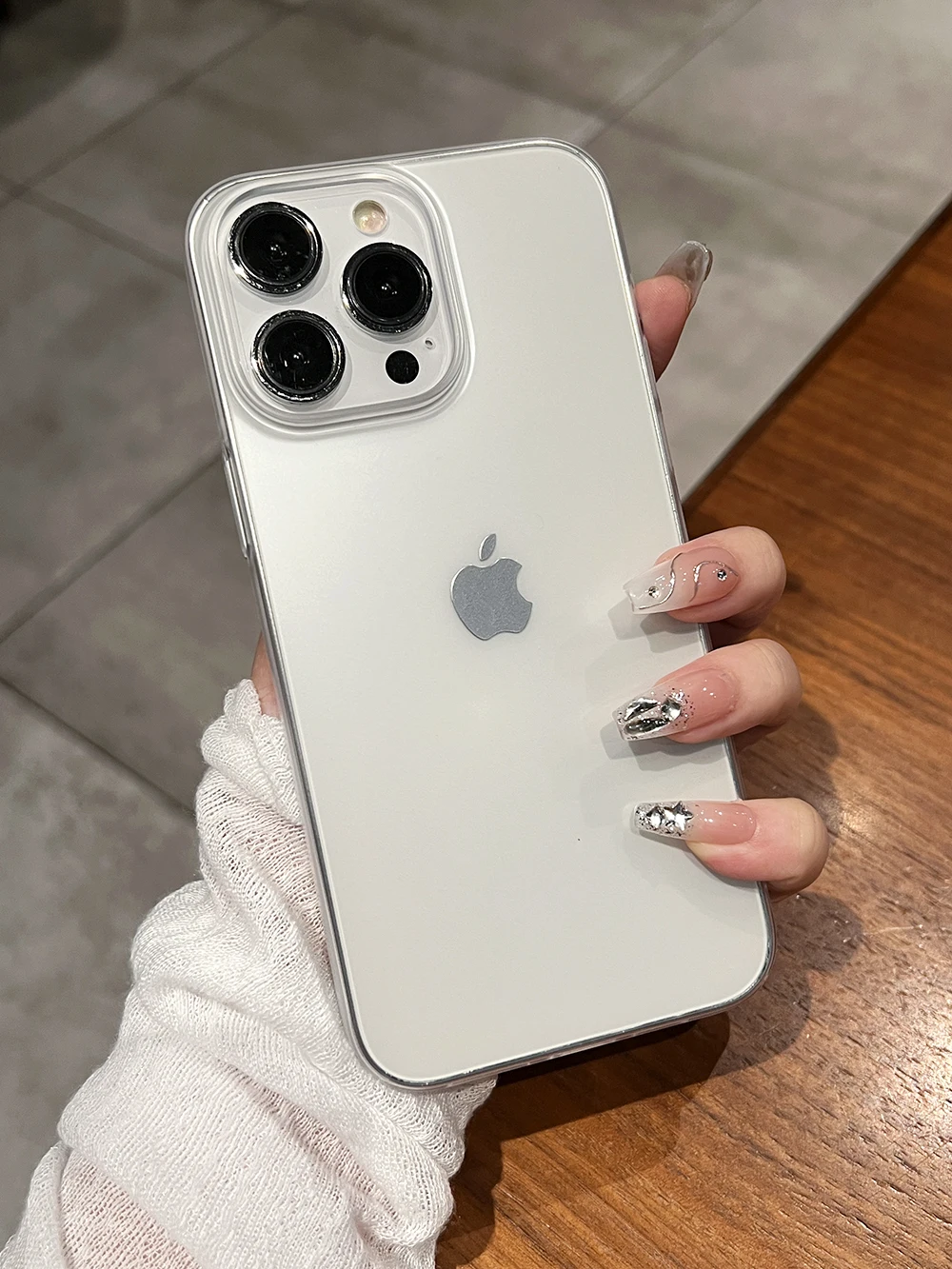 جراب هاتف شفاف غير لامع رفيع للغاية ، بلاستيك صلب ، غطاء جلد حريري شفاف ، Apple iPhone 16 ، 15 ، 14 Plus ، 13 ، 12 ، 11 Pro Max