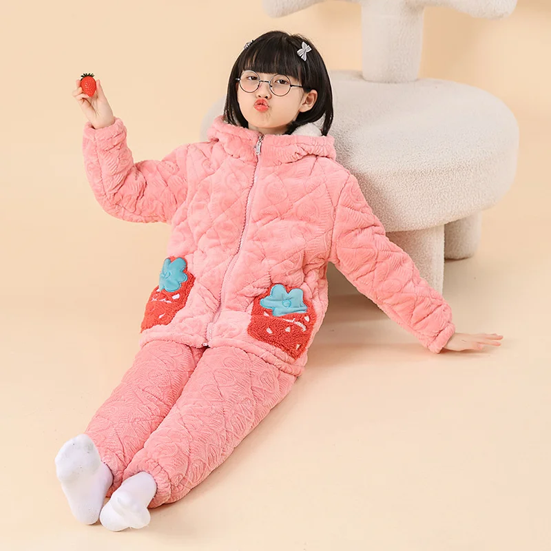 Рисунок 3 - Осенне-зимние милые детские пижамы