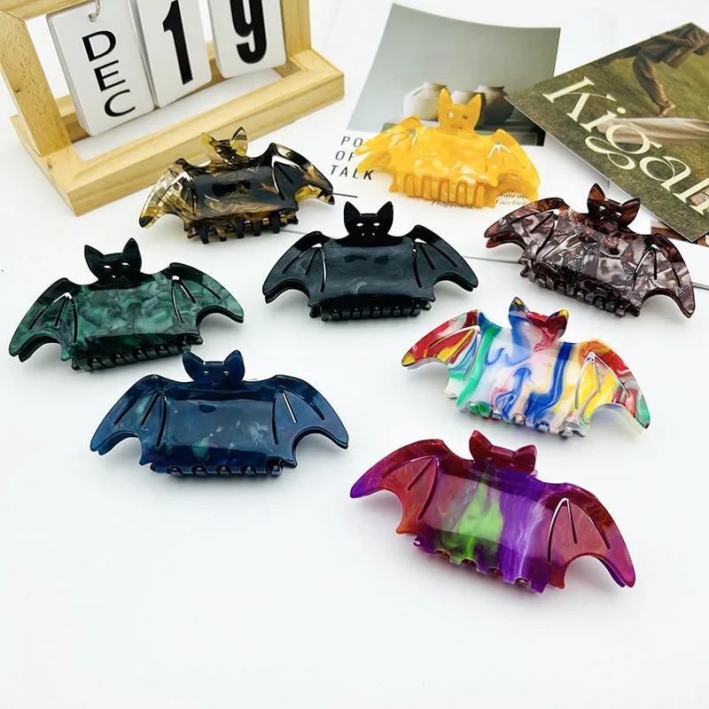 Creative Halloween New Bat Hair Clip Funny Hair Pins for Girl Hair Clips Hair Claw Acrylic Claw Clip Hair Accessories for Women a4 acrylic table brand crystal price tag special price product introduction display menu card brand creative display stand