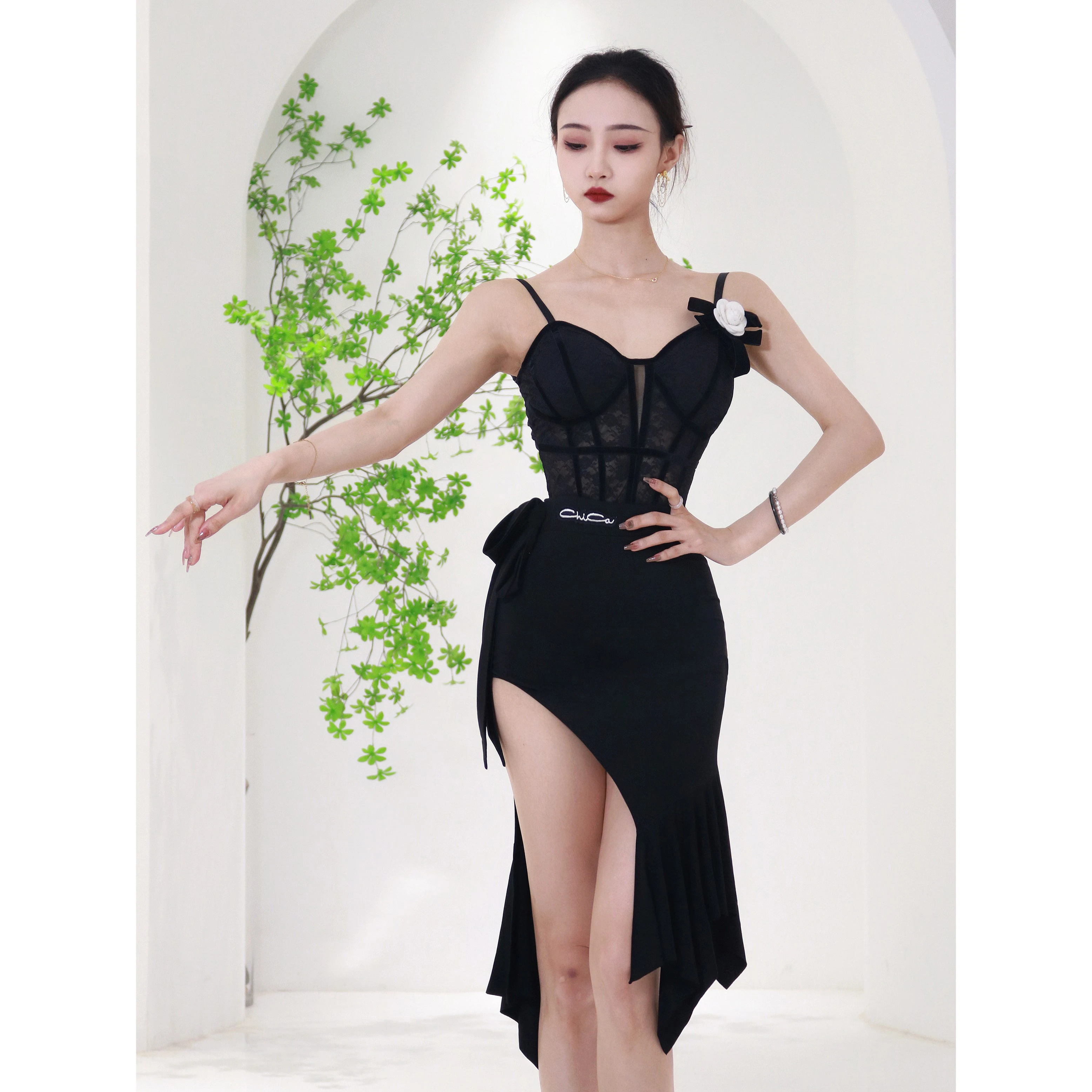 

2023 New Latin Dance Clothes Women Black Lace Dress Sexy Tops Irregular Skirt Tango Performance Clothing Practice Wear DNV18126