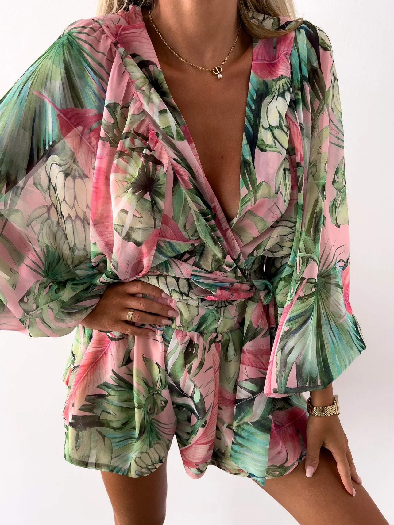 2023 Sexy Deep V Neck Jumpsuit For Women Summer Casual Boho Beach Vacation Outfit Fashion Print Lantern Sleeve Rompers Shorts 2021 summer purple floral print jumpsuits women harajuku loose deep v neck lantern sleeve playsuit casual belt short jumpsuit