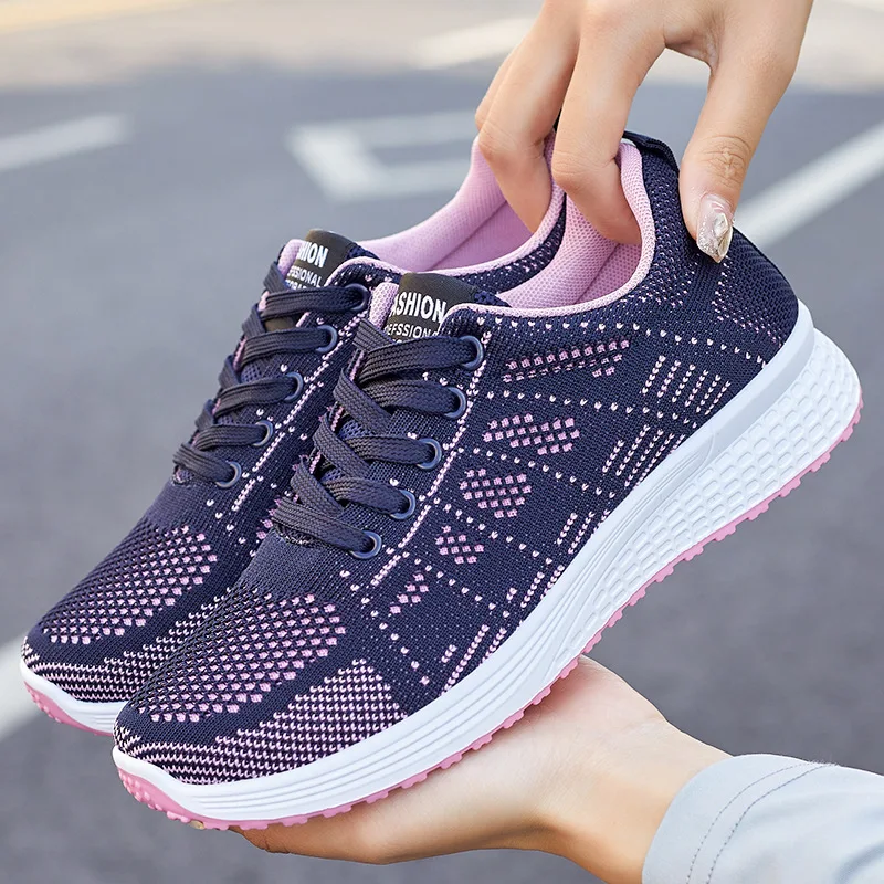 

Fashion Breathable Women Casual Shoes Walking Mesh Flat Shoes Sneakers Women Gym Vulcanized Shoes White Female Footwear 2024 New