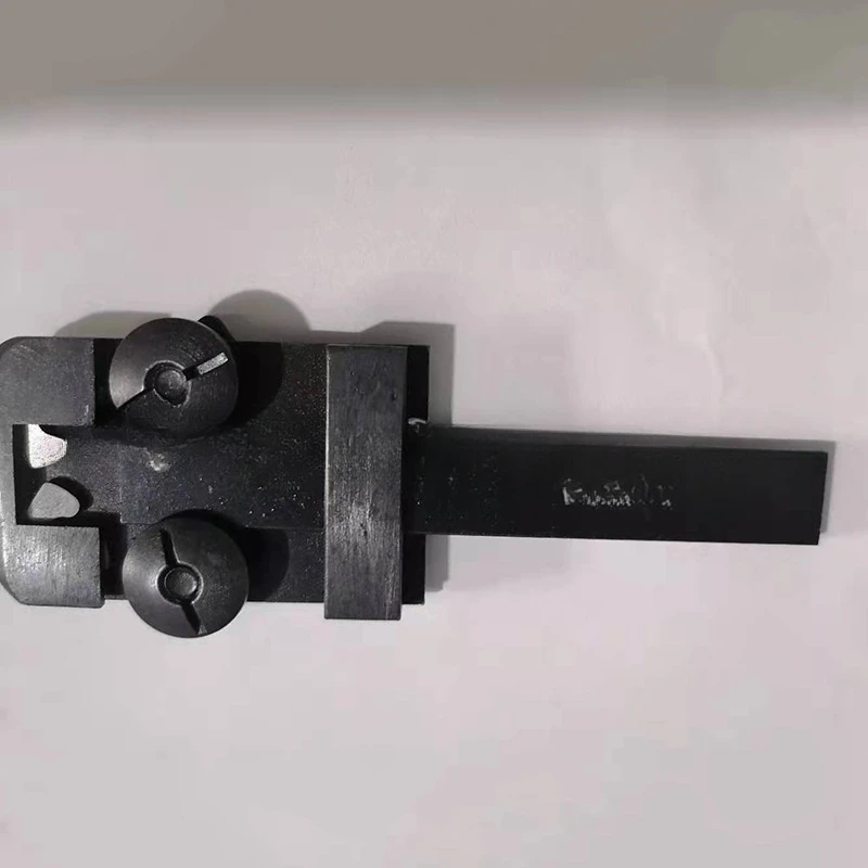 Description Picture 5 of itemHorseback riding nail automatic folding machine Wire stapler, Haole nail head, wire rubbing and pressing wheel assembly