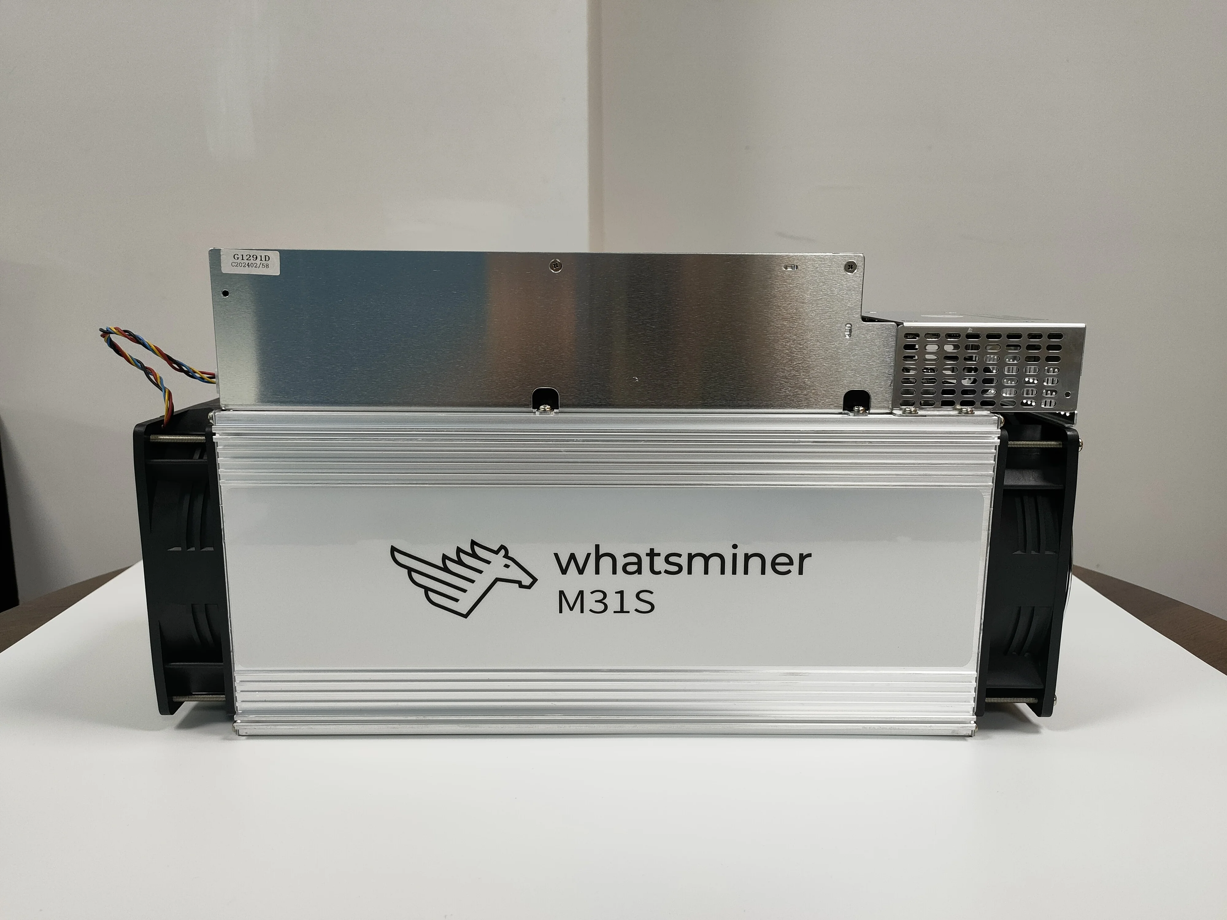 Рисунок 5 - Майнер биткоинов Whatsminer M31S