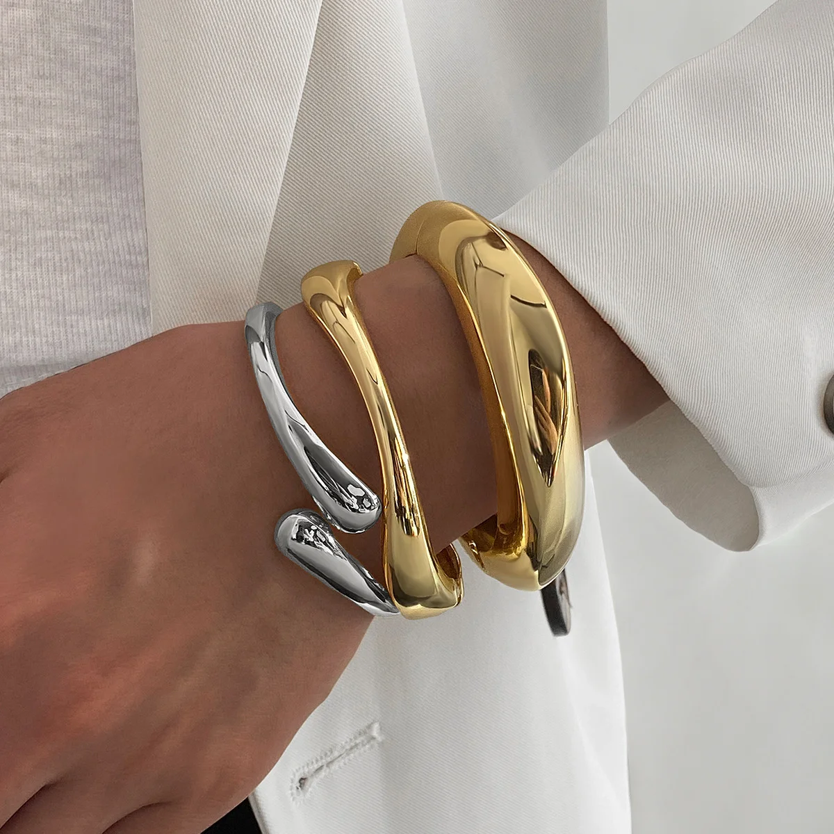 3/6 Stück Vintage minimalistisches übertriebenes offenes Armreif-Set für Frauen, luxuriöses asymmetrisches Metall-Wassertropfen-Schlangenmanschettenarmband, Schmuck – Detail 5