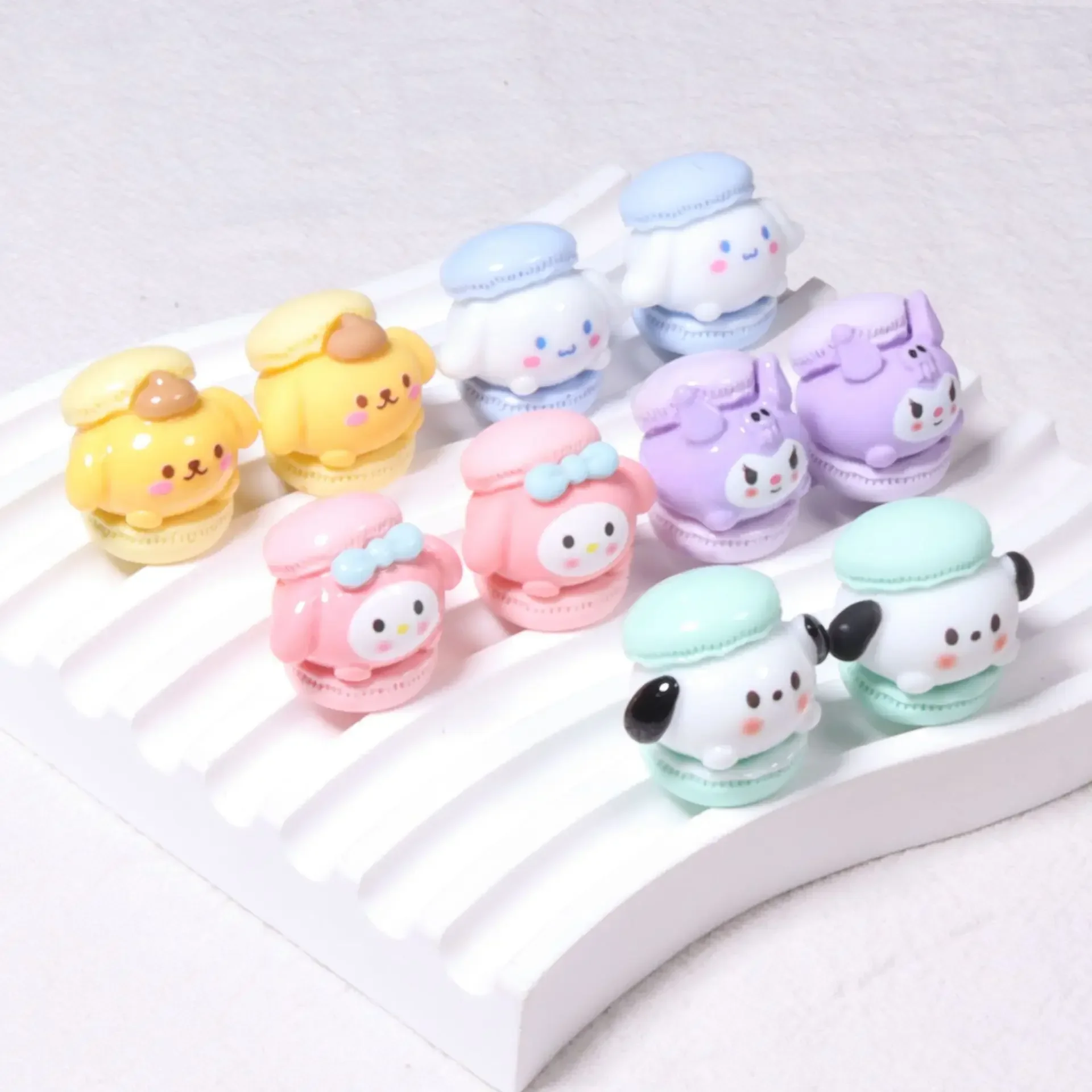 

Anime Kuromi Resin Accessories Sanrio Mymelody Pochacco Cinnamoroll Kawaii Diy Phone Case Hairpin Headgear Decoration Decorate