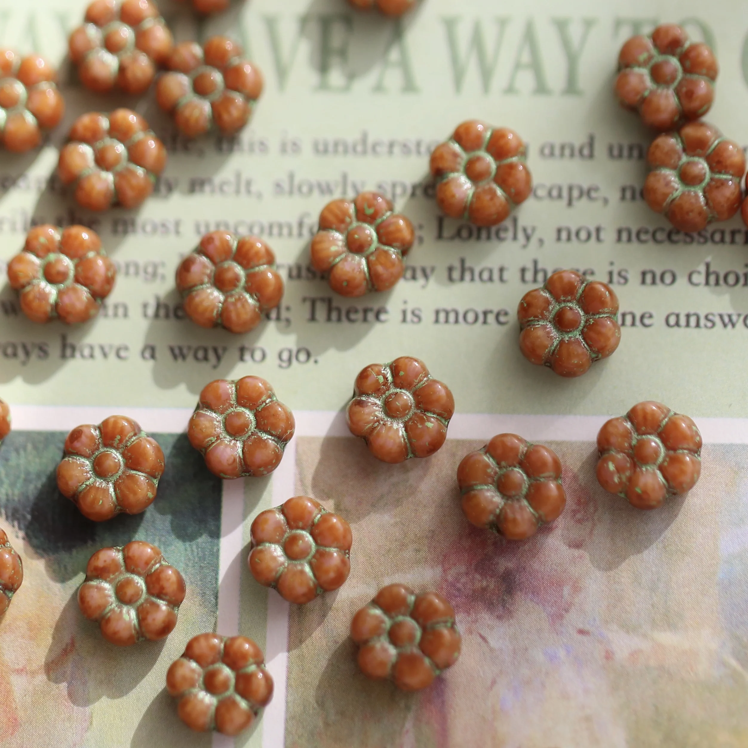 10pcs 8mm 체코 진주 브라운 오렌지 그린 레트로 선인장 꽃 DIY 수제 구슬 쥬얼리 액세서리 소재