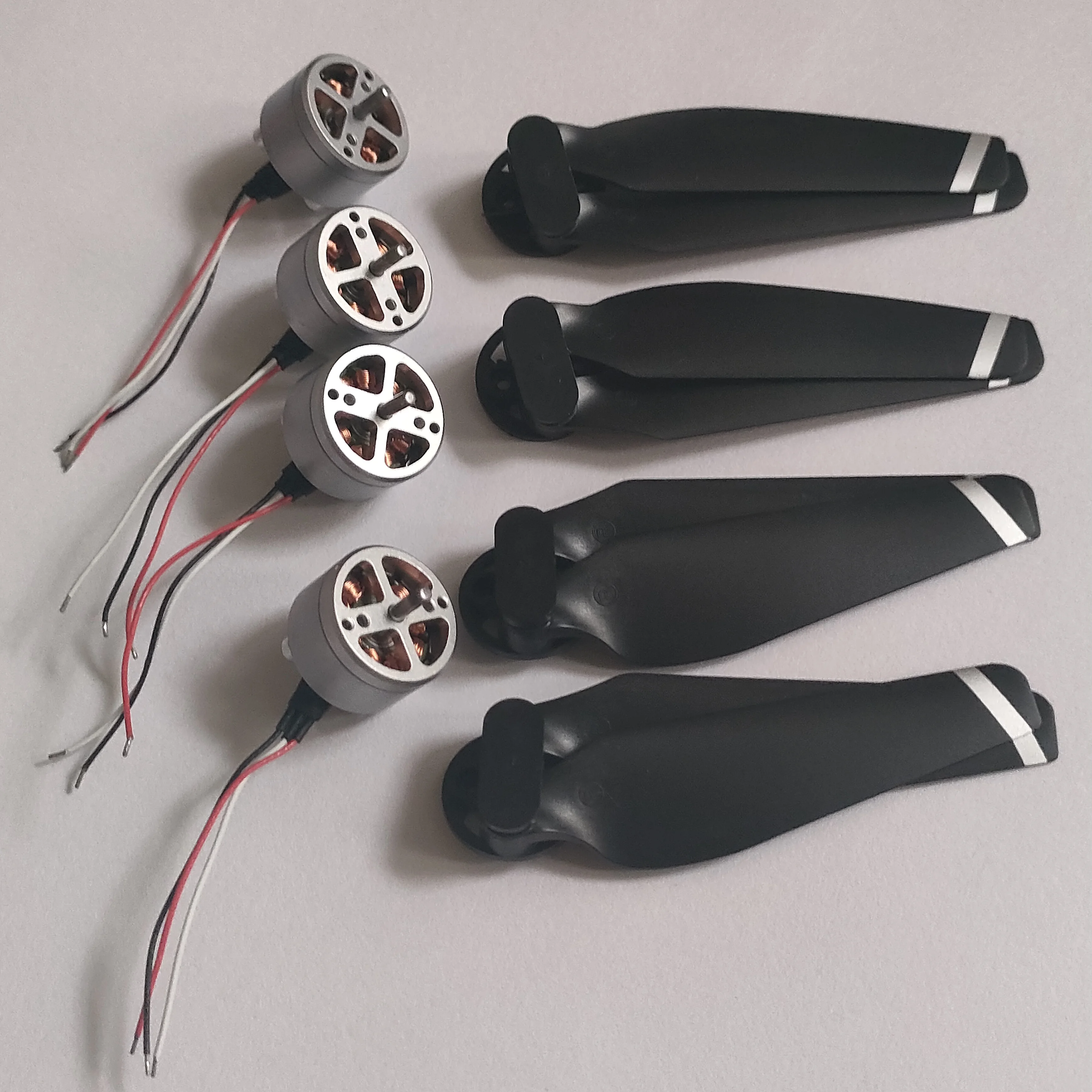 

4PCS Brushless Motor With 4PCS LR CW CCW Propellers Folding Blade Spare Parts for KF102 KF102MAX Drone RC Quadcopter