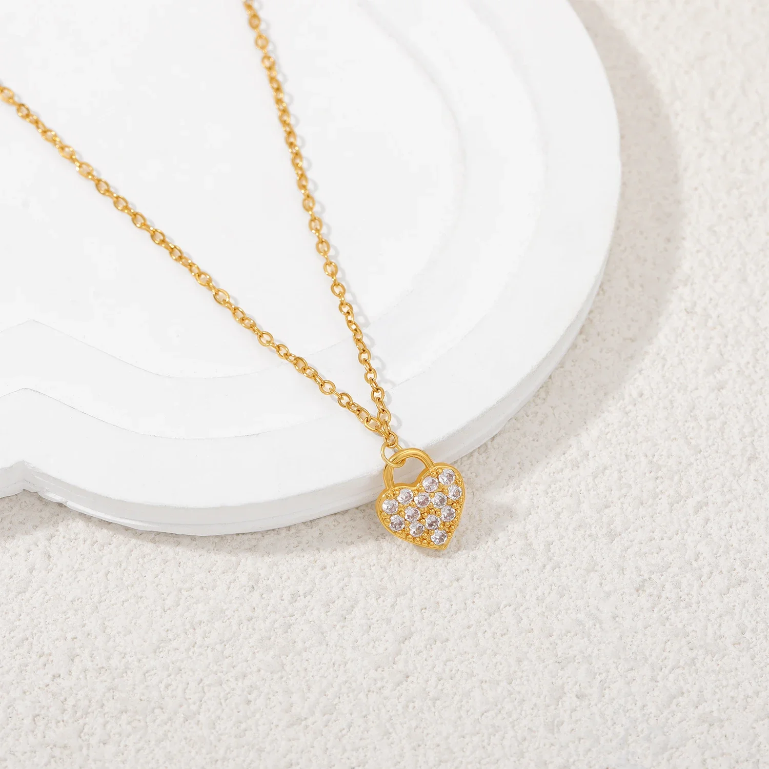 Elegant Mini Lock Love Heart Pendant Neckalce Collarbone Chain Choker Stainless Steel Waterproof Fashion Jewelry Holiday Gift