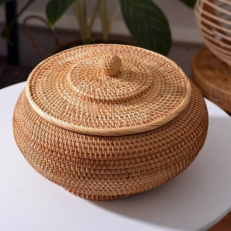Round Rattan Boxes with Lid Hand-Woven Multi-Purpose Wicker Tray 11 Inch Picnic Food Bread Table Storage Basket WF
