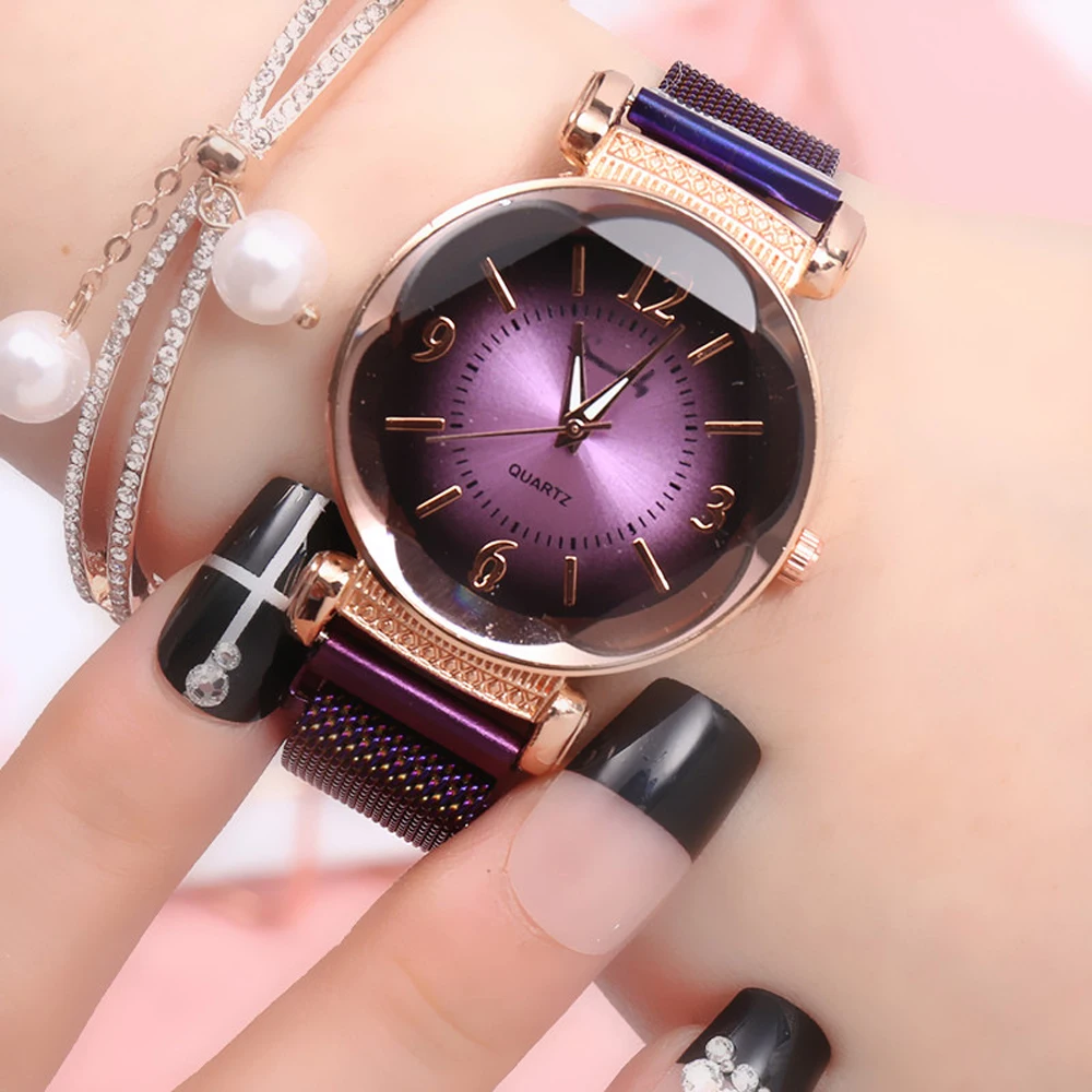 

Women Watch Fashion Wild New Watch Magnet Buckle Luxury Gradient Ladies Geometric Roman Numeral Quartz Movement Watch