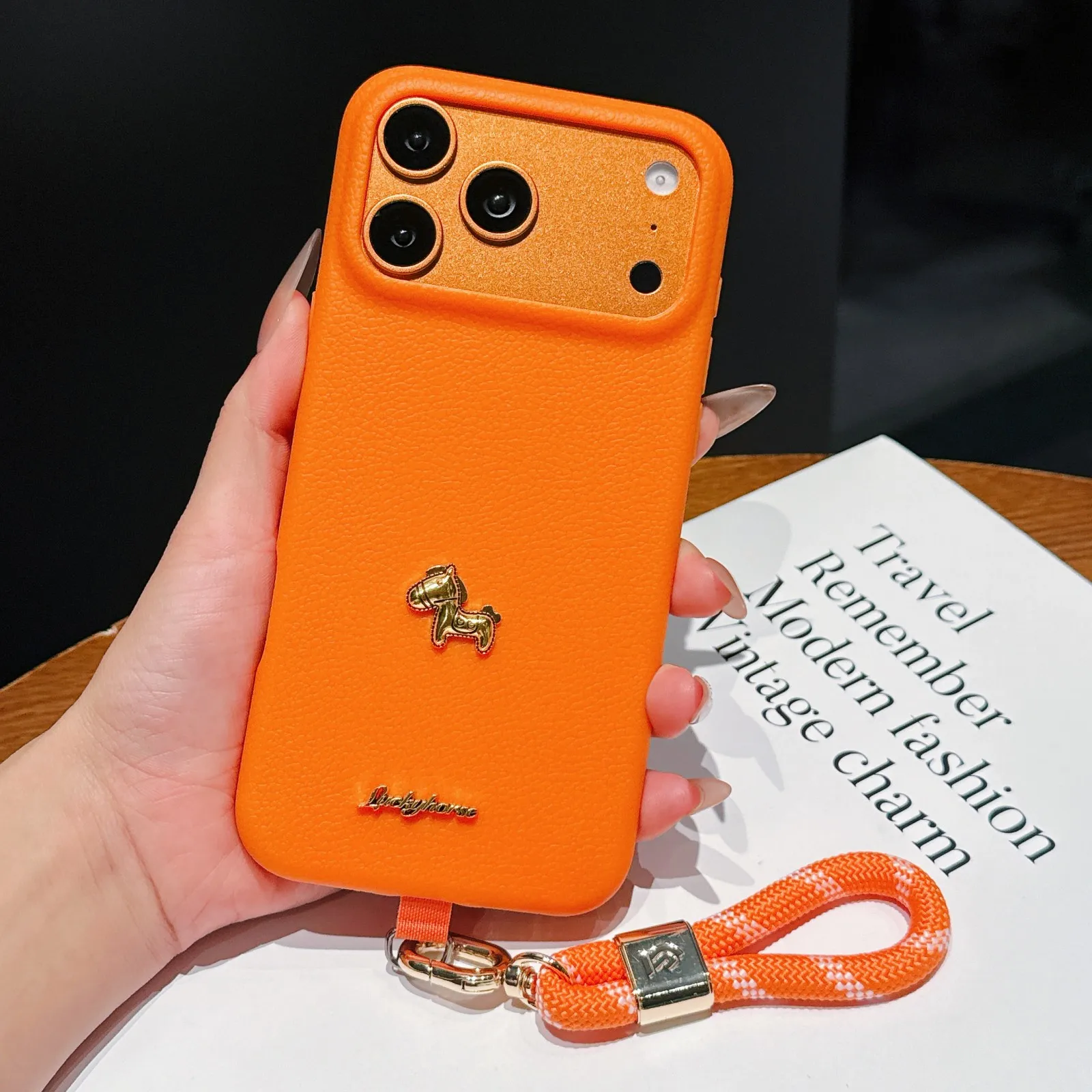 Elegant Fashion Necklace Phone Case with Hand Strap and Enhanced Protection
