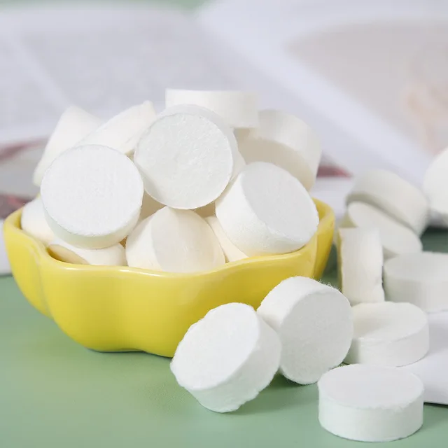 100 Db/Tétel Mini Hordozható Arcápolás Pamut Sűrített Törülköző Szabadtéri Utazási Egészségügyi Sporthorgászat Bbq