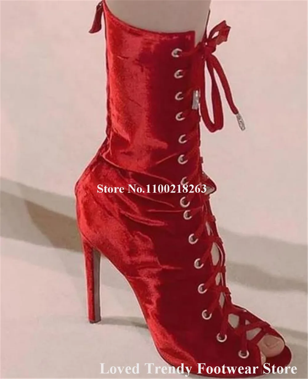 

Красные очаровательные короткие ботинки на шпильке пикантные атласные ботильоны с открытым носком на шнуровке на тонком каблуке Женские Классические Ботинки на каблуке большого размера