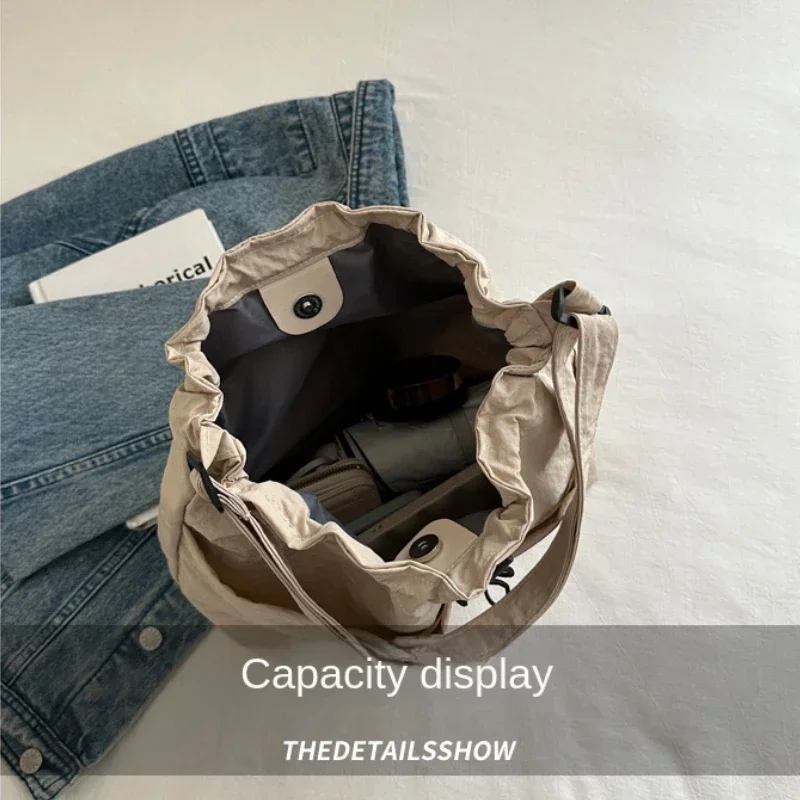 New Large Capacity Versatile Shoulder Bag for Women's Summer Popular Lightweight Shoulder Crossbody Bag Minimalist Tote Handbag